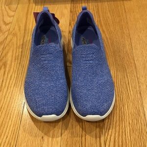 Brand New Purple Skechers - size 7